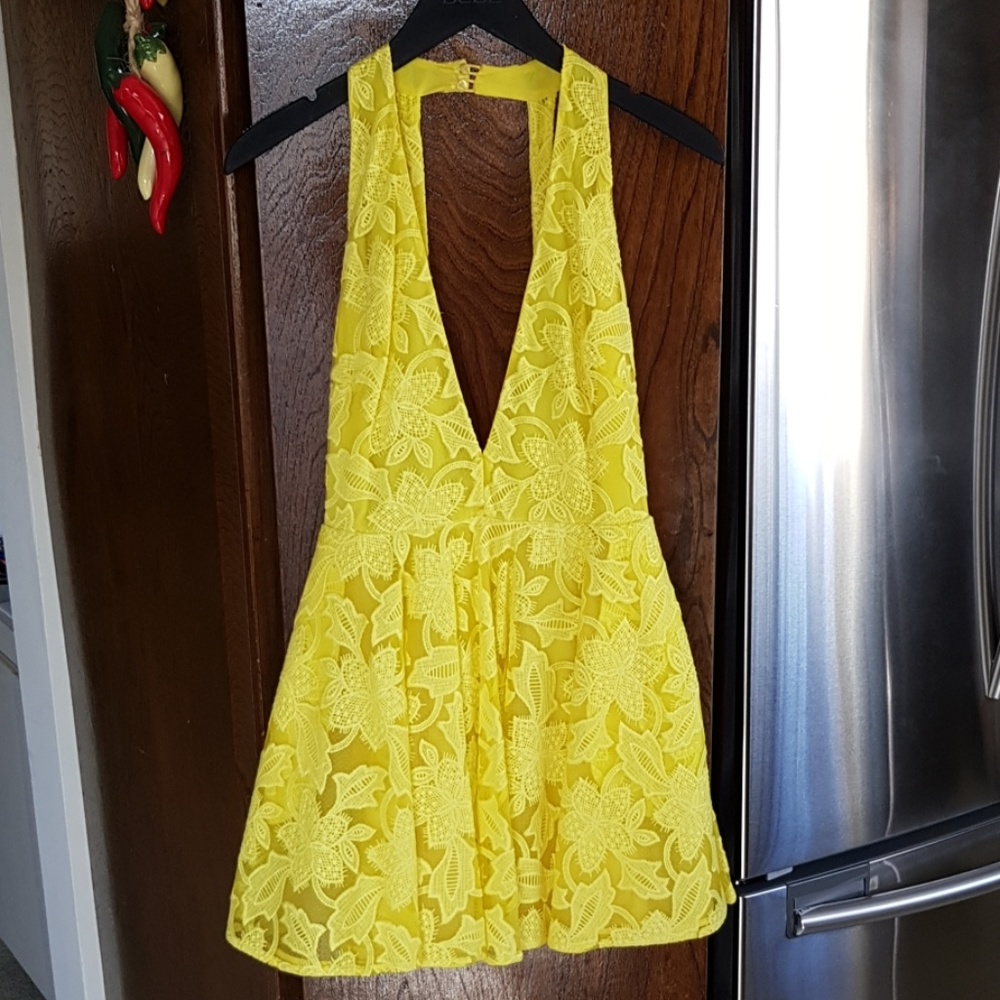 Bebe dress
